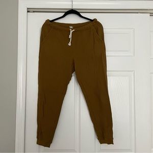 Aerie golden brown thermal/waffle joggers. Medium Short